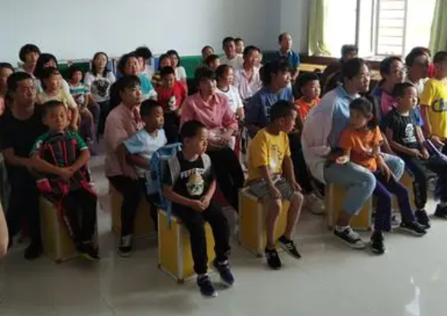 个性化教育最大的区别每一位学生的不同用心呵护一切学生的生长